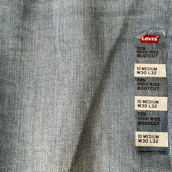 Levi’s 725 High Rise Boot Cut women’s jeans NWOT - Picture 5 of 5